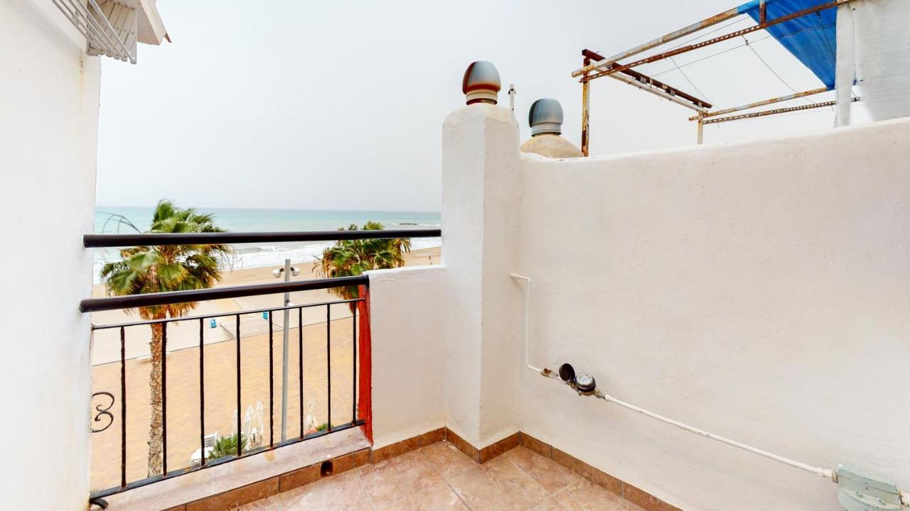 Apartamento En Primera Linea De Playa De Villajoyosa Exteriör bild
