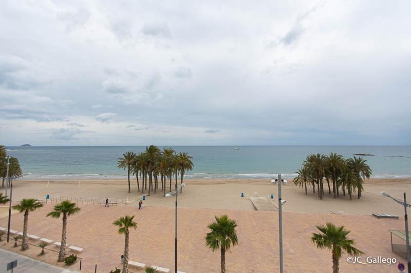 Apartamento En Primera Linea De Playa De Villajoyosa Exteriör bild